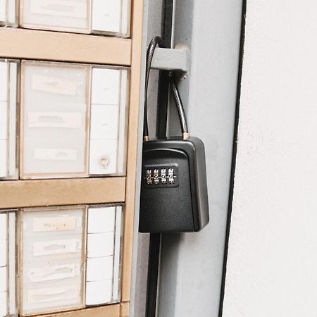 Studio Apartment Im Zentrum Mit Parkplatz & Neuem Badezimmer Magdeburg Zewnętrze zdjęcie