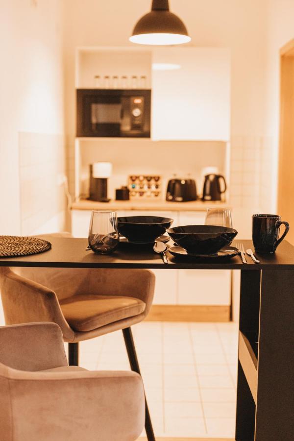 Studio Apartment Im Zentrum Mit Parkplatz & Neuem Badezimmer Magdeburg Zewnętrze zdjęcie