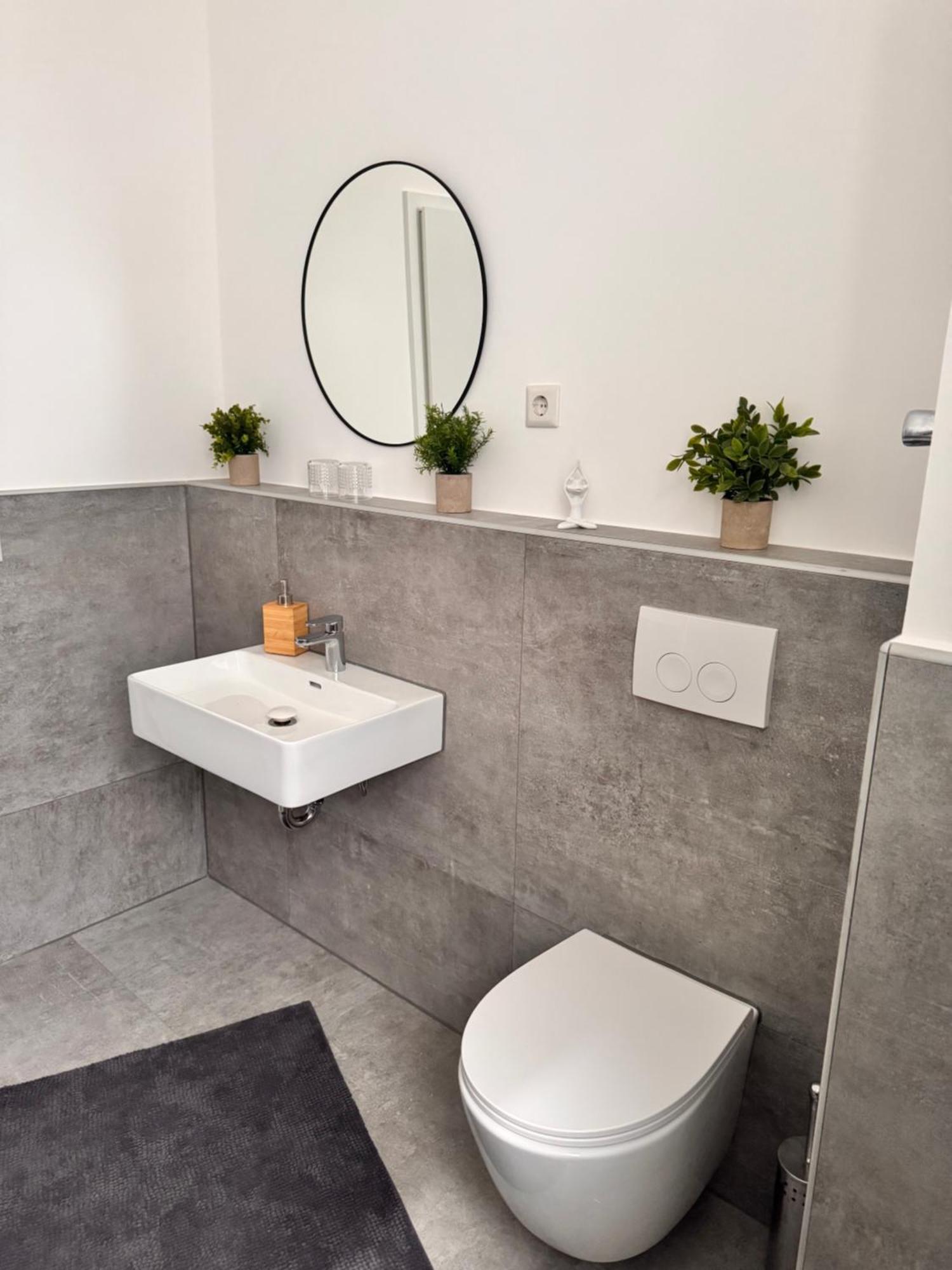 Studio Apartment Im Zentrum Mit Parkplatz & Neuem Badezimmer Magdeburg Zewnętrze zdjęcie